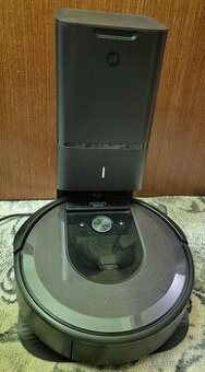 Robotický vysávač iRobot Roomba i7+ s dokovaciou stanicou