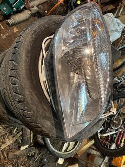 Predné práve svetlo skoda fabia 2