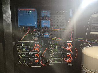 Predam 10ks baterii PYLONTECH US2000C