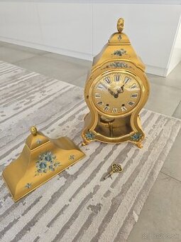 Švajčiarske mechanické hodiny ELUXA s konzolou