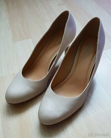 Dámske elegantné a pohodlné topánky, veľkosť 40