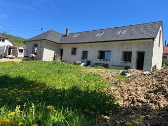 Zrekonst. rd s veľkým pozemkom 1200m2