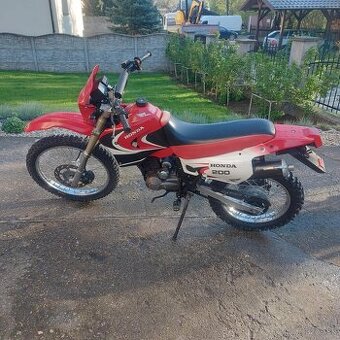 Motorka Honda 200