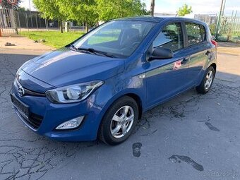 Hyundai i20 benzín