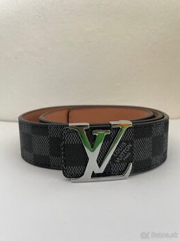 Louis Vuitton belt