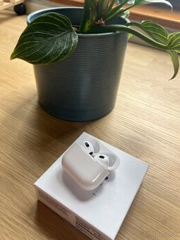 Apple AirPods 3