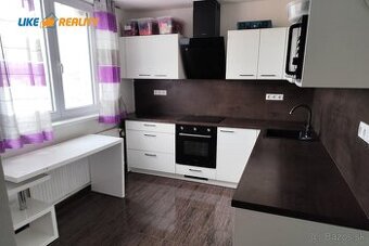 PREDAJ: 3 - IZBOVÝ BYT S LOGGIOU NA SÍDLISKU JUH III.,ul.MAT