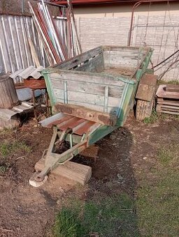 Vlecka za traktor
