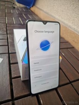 Predám výkonný mobilný telefón Xiaomi Mi 9 Lite 6GB/128GB