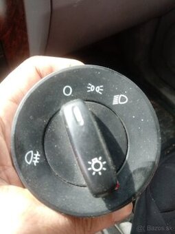 Vypinač svetiel octavia 2