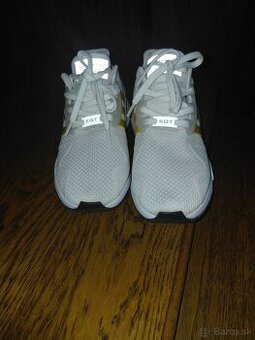 Adidas tenisky.41