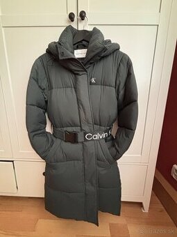 Dámska zimná bunda Calvin Klein Jeans