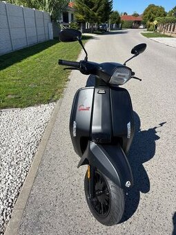 Lambretta V125 Special