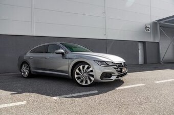 Volkswagen Arteon R-line 2.0TDI 140kW DSG7 4Motion 11/2018 - 1