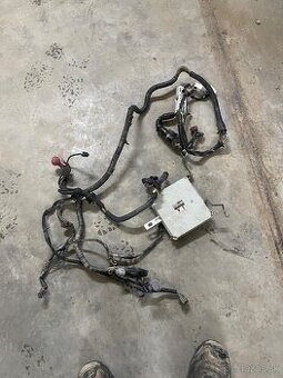 Kabeláž a riadiaca jednotka nissan patrol y61 2.8