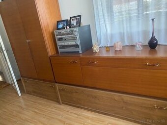 Darujem nábytok , vhodný na chatu