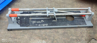 rezačka na obklady a dlažbu