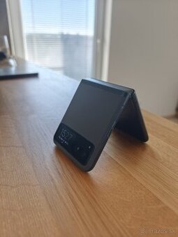 Motorola razr 40 8gb RAM, 128 GB silver edition