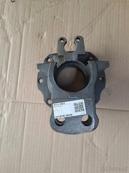 Držiak čeľusti na Zetor -