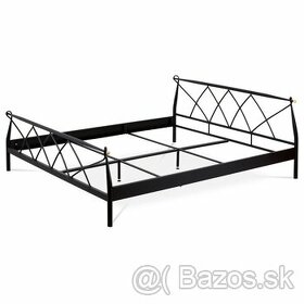 Dvojlôžková kovová posteľ matnej čiernej farby