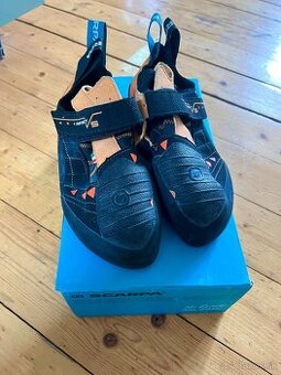 Scarpa instinct vs 42