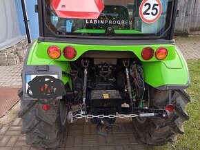 Traktor tuber