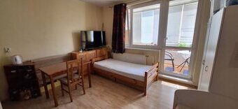 garzónka Gessayova ul., Petržalka, 3.p./12, lodžia