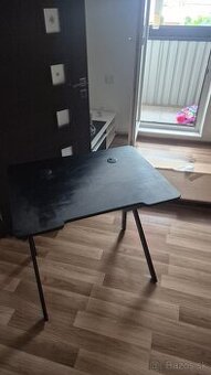 Herny PC Stôl