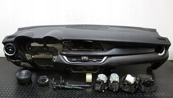 alfa romeo stelvio palubovka airbagy pasy