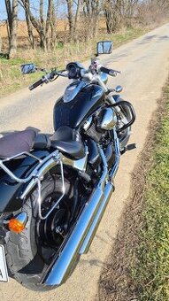 Suzuki Intruder M800