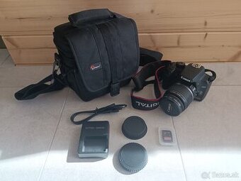 Canon EOS 1000D + objektív, príslušenstvo a taška