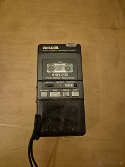 mikrokazetový rekordér Aiwa TP-M500.