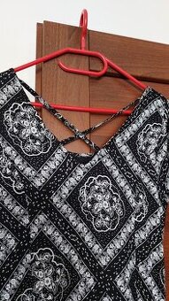 Letne saty 36/38 zn.Gina