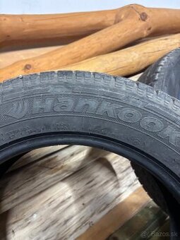 Predám zimné pnev 215/60/R 17 C dodavkove