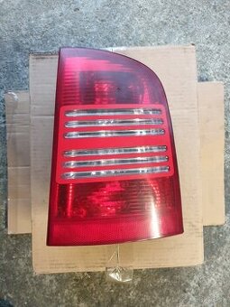 SKODA OCTAVIA I Svetlo zadné prave