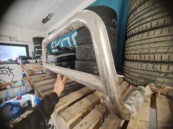 Predný ochranný rám