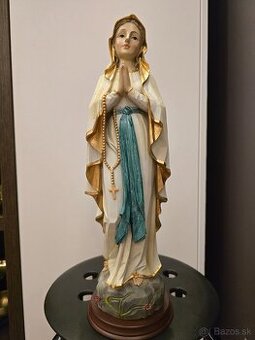 Madona socha polychromaticka uprava