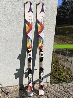 Predám dámske lyže ATOMIC 158cm