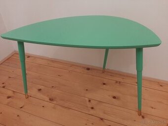 predám zelený stolik LOVBACKEN IKEA 77x39 cm