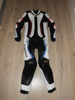 Predam krasnu,kvalitnu damsku jednodielnu kozenu kombi HELD