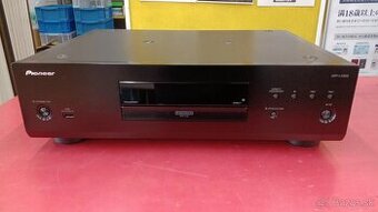 Pioneer UDP-LX800 Universal