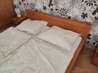Manželská posteľ