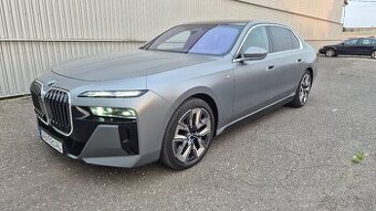 BMW rad 7 740d mHEV xDrive A/T TOP STAV