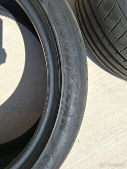 Predám 2ks letnych pneumatik GoodYear Eagle F1 245/40 R19