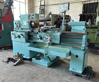 Soustruh hrotový SN 40 C / 1000 s odměřováním