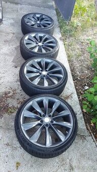 Tesla S disky 21'