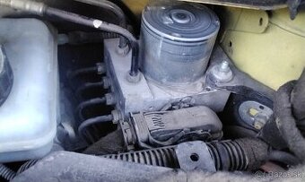 OPEL CORSA D 1.2 2013 predám ABS, Motor A12XER, DVERE