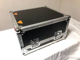 Case zo svetelného pultu quartz.