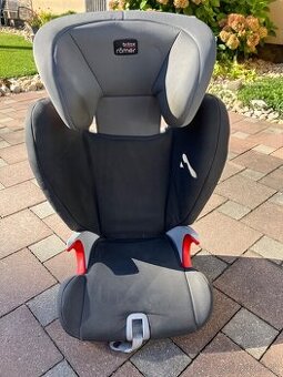 Predam autosedacku Romer Britax Kidfix 15-36 kg