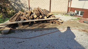 DOSKY HRANOLY A INÉ NA STAVBU-AJ AKO PALIVOVÉ DREVO